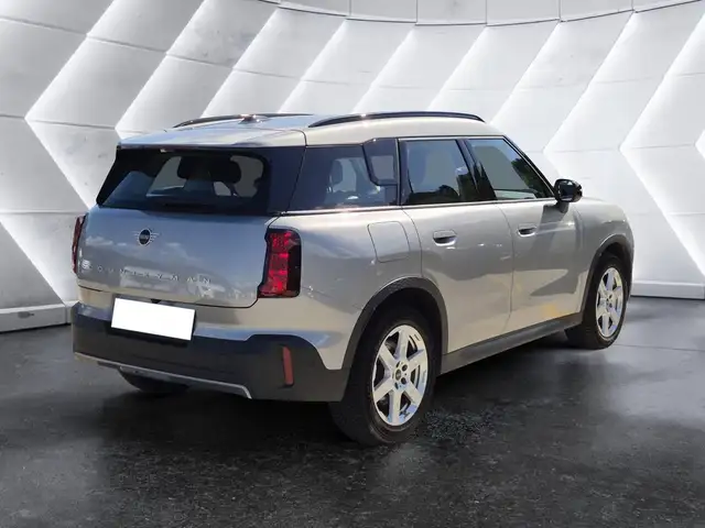 Mini Countryman view 4