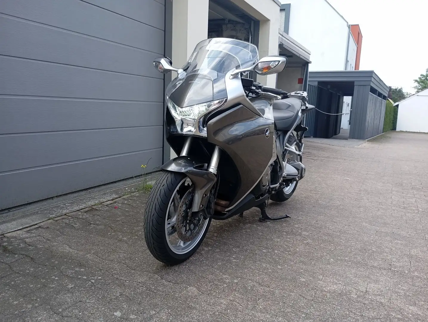 Honda VFR 1200 VFR1200F Argent - 1
