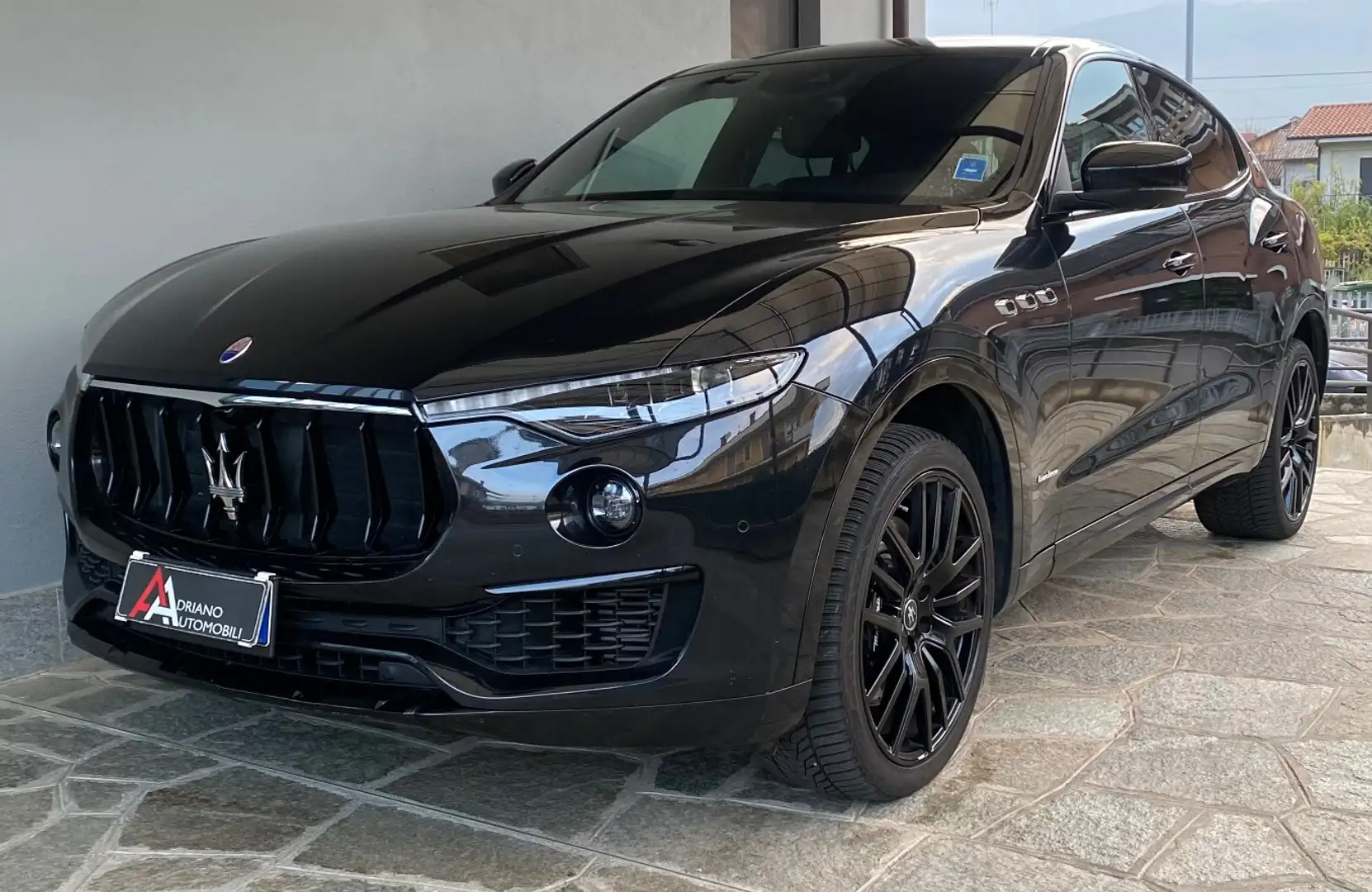 Maserati Levante 3.0 V6 Granlusso 275cv auto my20 Noir - 1