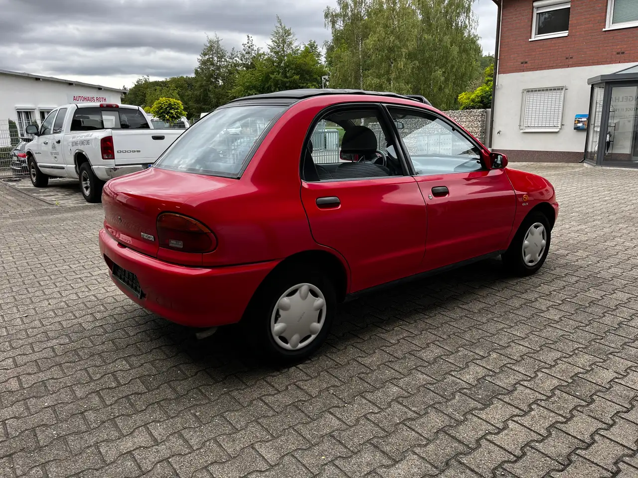 Mazda 121 1.4 16V Canvas Top GLX, foto 6