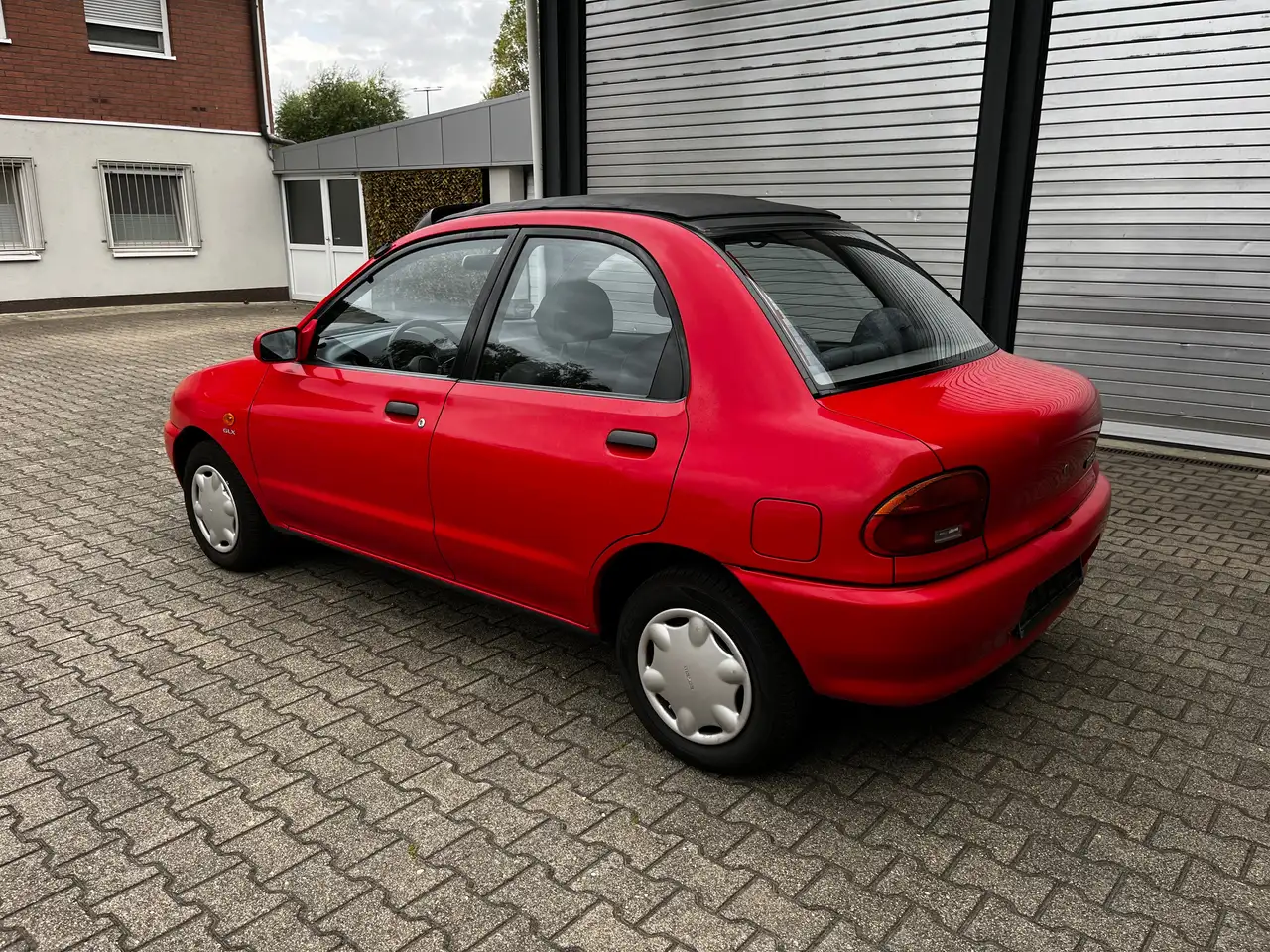 Mazda 121 1.4 16V Canvas Top GLX, foto 4