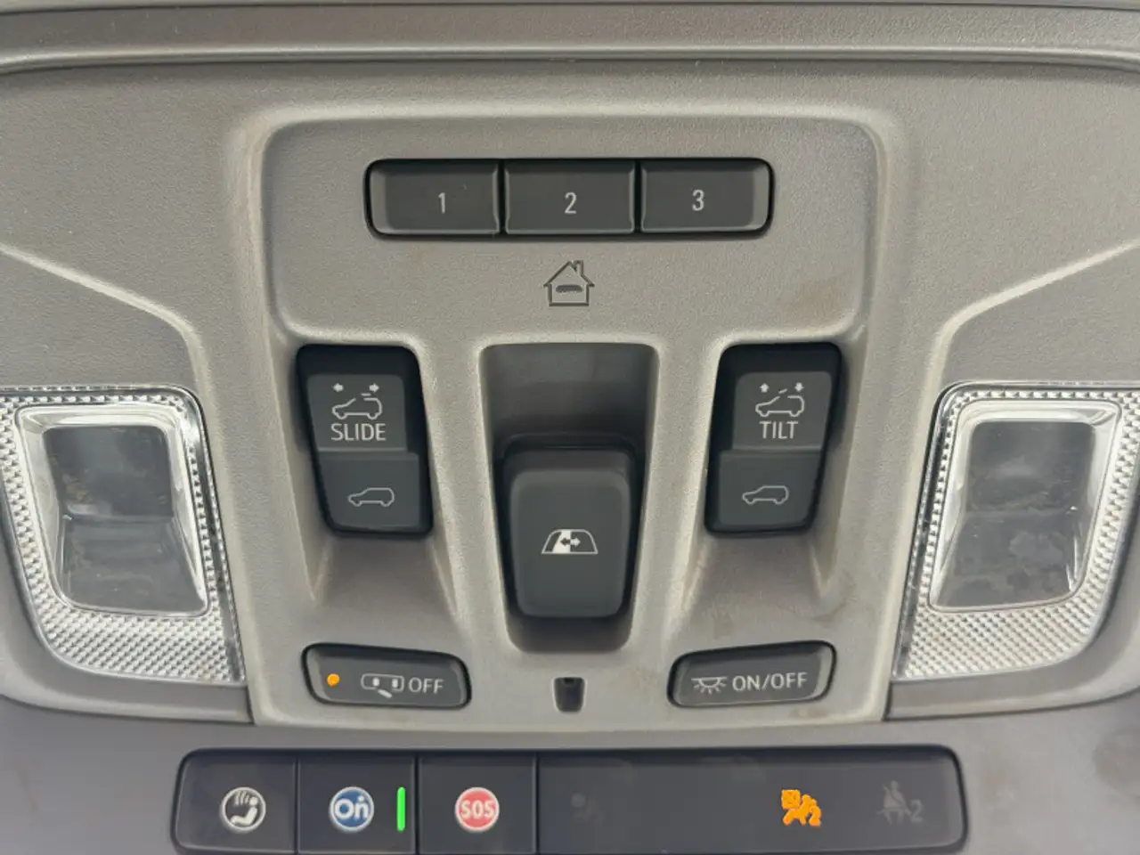 GMC Sierra 2500HD снимка GMC Sierra 2500HD