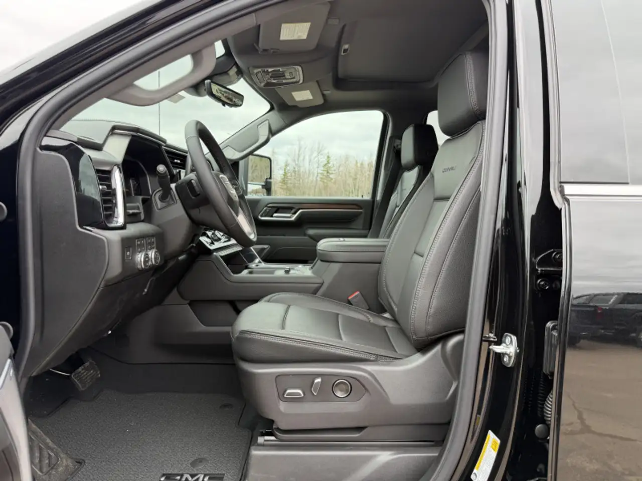 GMC Sierra 2500HD снимка GMC Sierra 2500HD