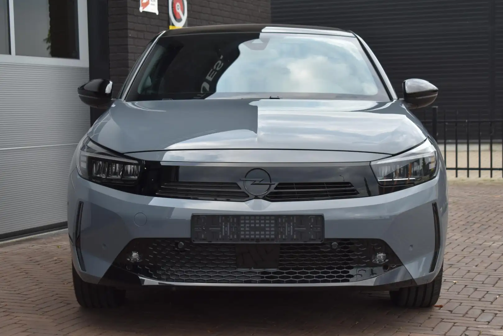 Opel Corsa 1.2 GS | Panodak | LED | 17 Inch | Carplay | Incl. Grijs - 2