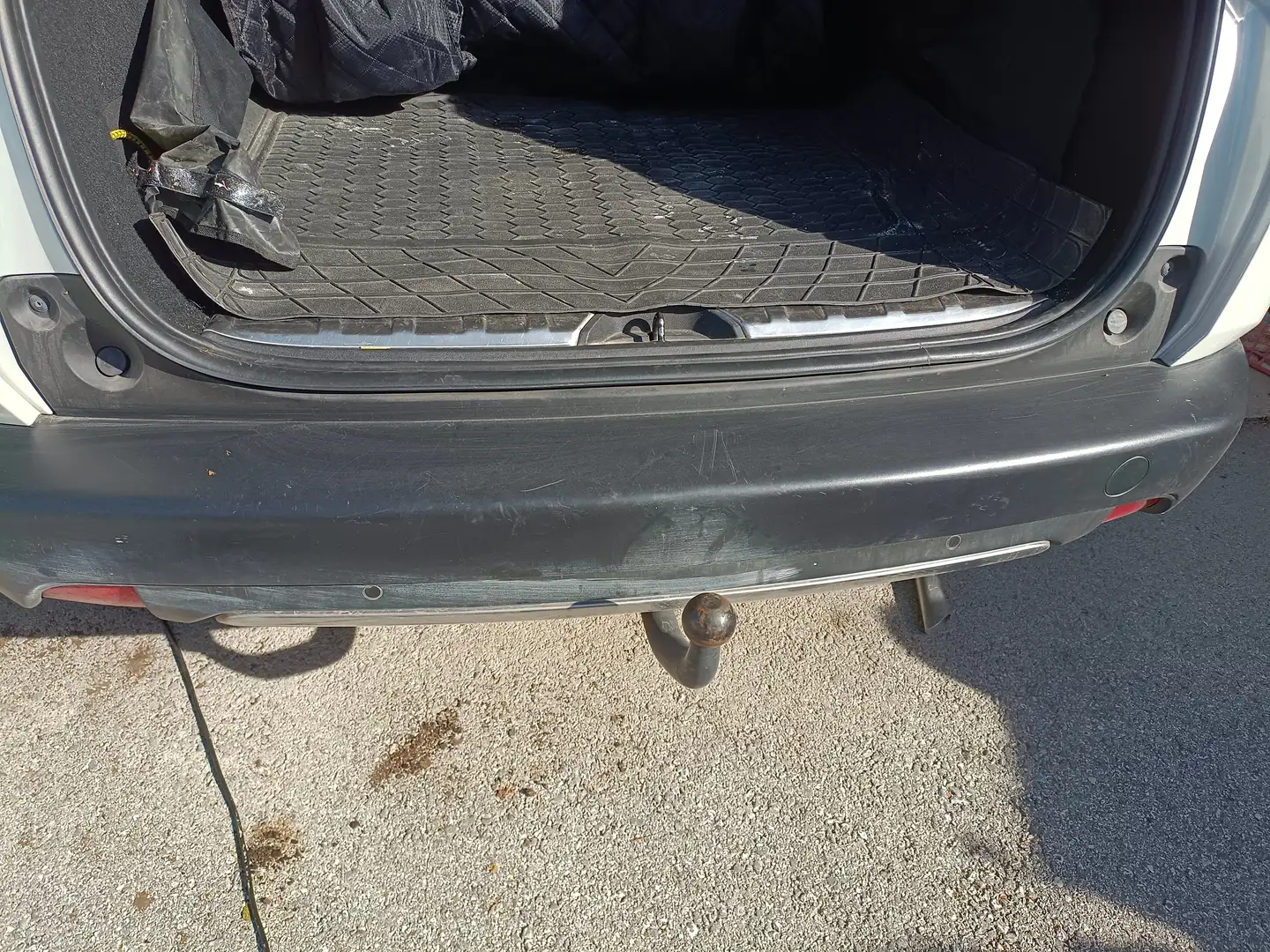 Peugeot 2008 2008 1,6 BHDI S Weiß - 2