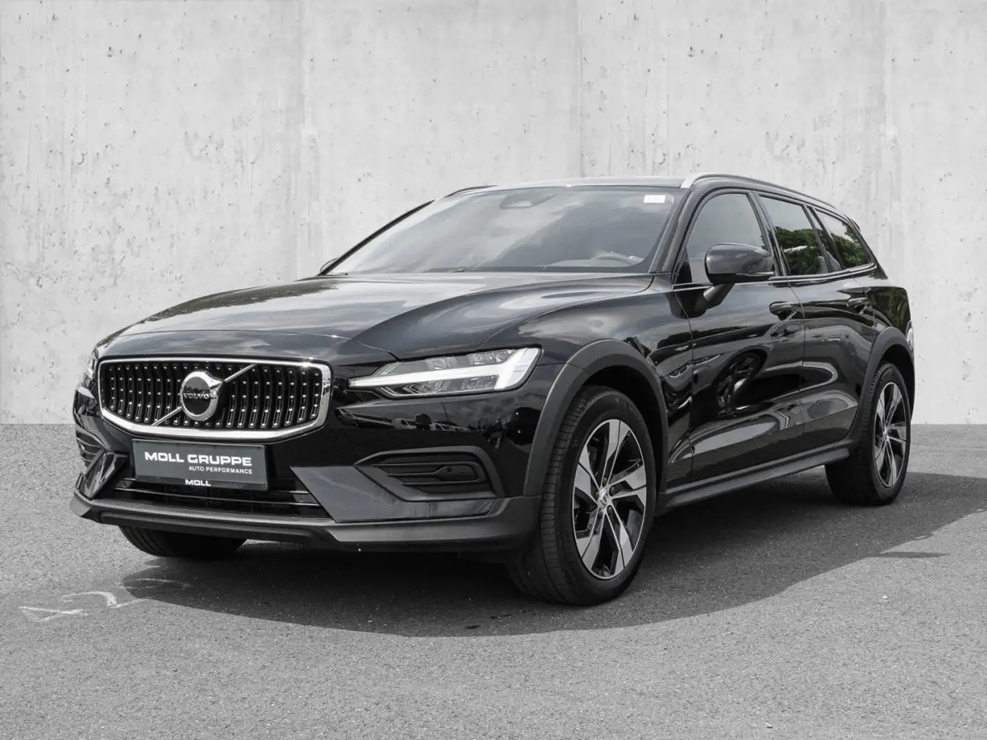 Volvo V60 Cross Country B4 AWD Plus LED Schwarz - 2