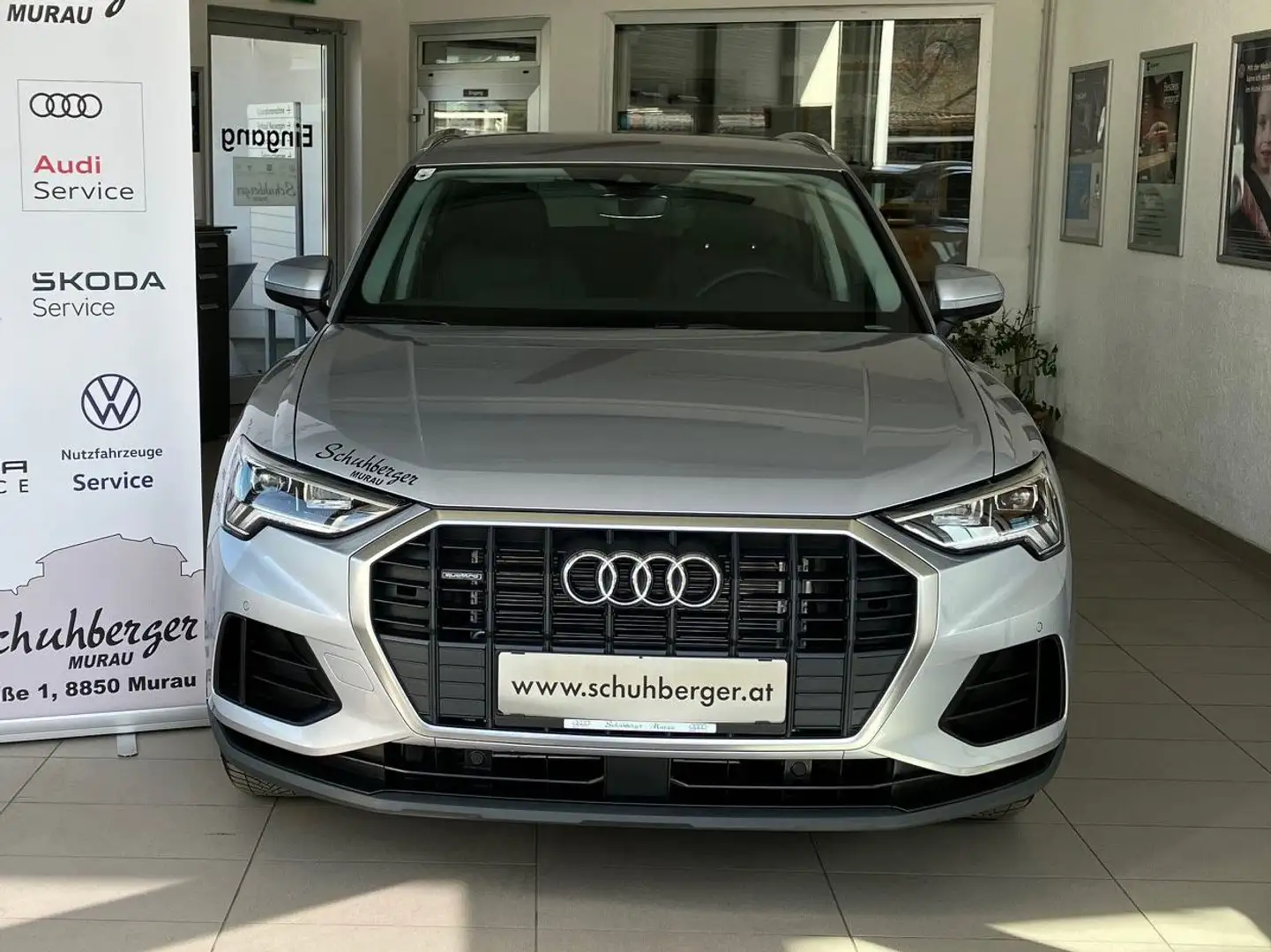 Audi Q3 35 TDI quattro intense Silber - 1