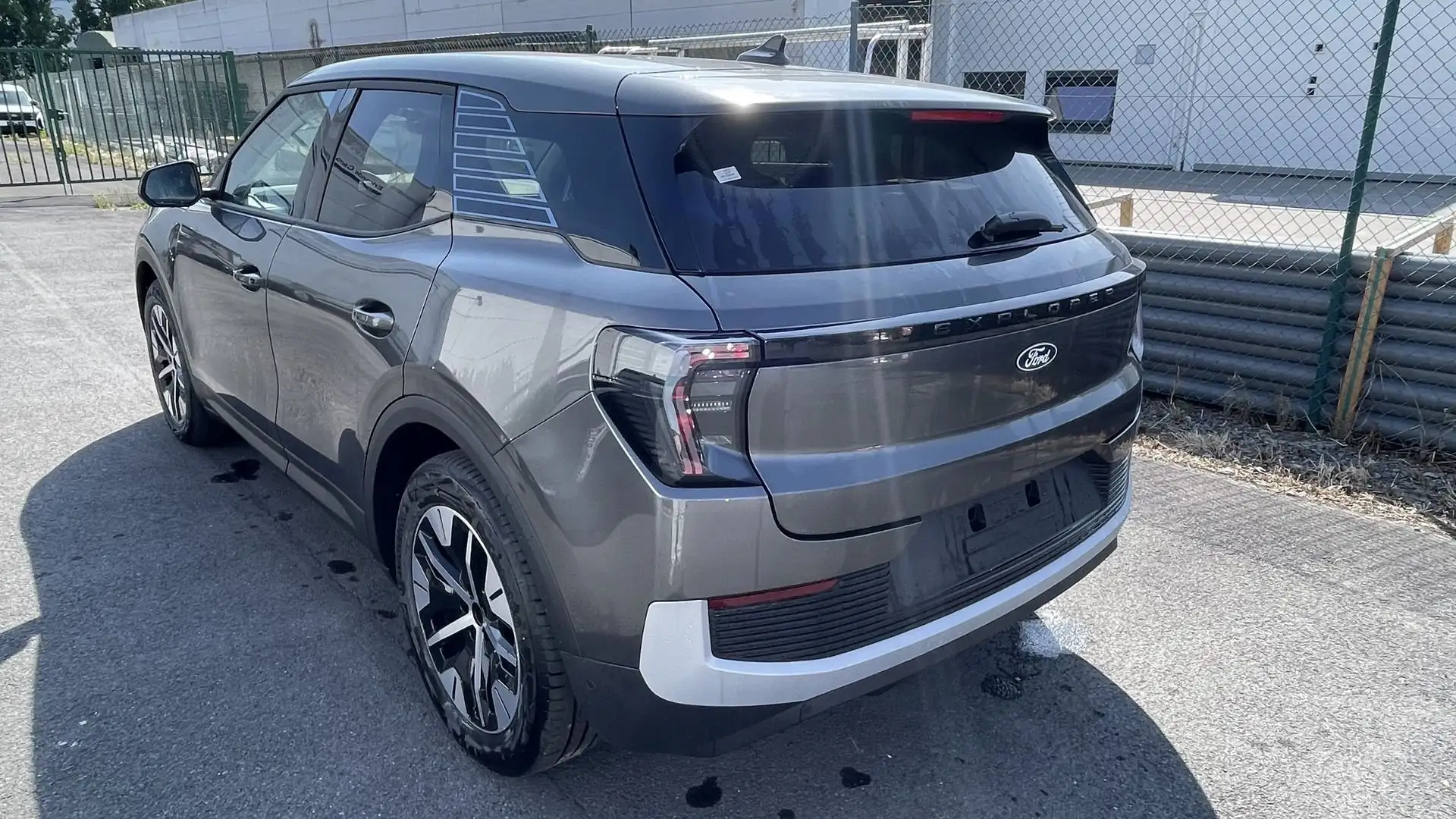 Ford Explorer explorer - 2