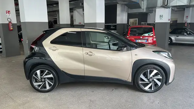 Toyota Aygo view 3