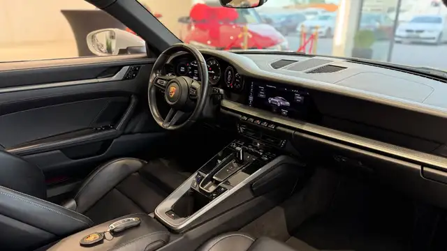 Porsche 992 911 Carrera Coupé PDK Ansicht 38