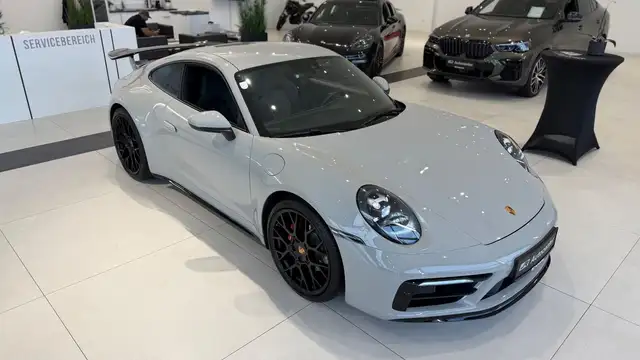 Porsche 992 911 Carrera Coupé PDK Ansicht 6