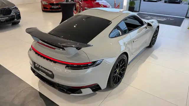 Porsche 992 911 Carrera Coupé PDK Ansicht 10