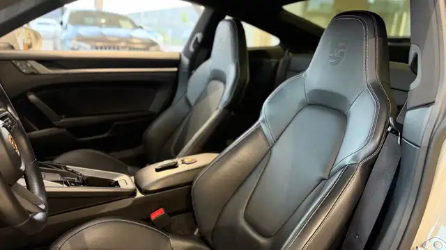 Porsche 992 911 Carrera Coupé PDK Ansicht 23