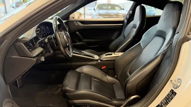 Porsche 992 911 Carrera Coupé PDK Ansicht 22