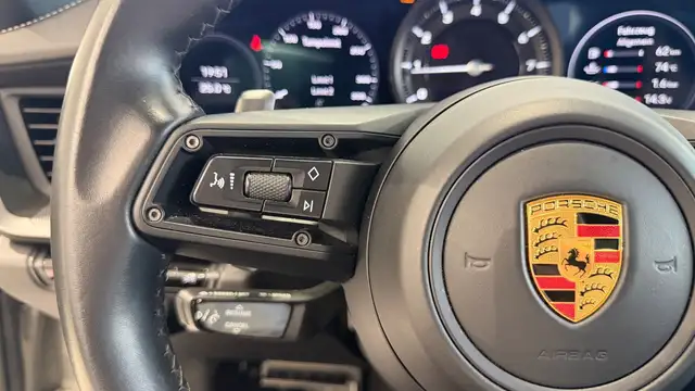 Porsche 992 911 Carrera Coupé PDK Ansicht 28
