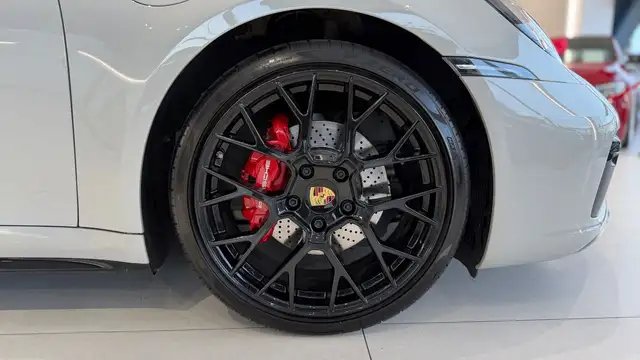 Porsche 992 911 Carrera Coupé PDK Ansicht 9