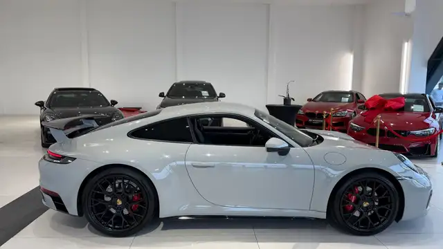 Porsche 992 911 Carrera Coupé PDK Ansicht 7