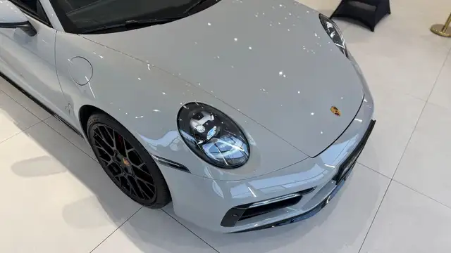 Porsche 992 911 Carrera Coupé PDK Ansicht 8