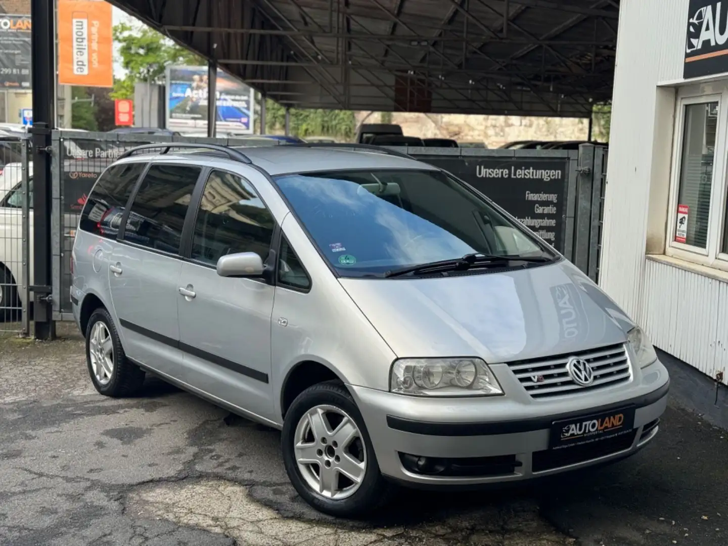 Volkswagen Sharan Highline V6*AUTOMATIK*Klima*SzHz*6Sitzer* Gümüş rengi - 1