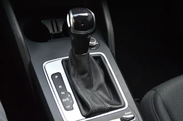 Audi Q2 view 13