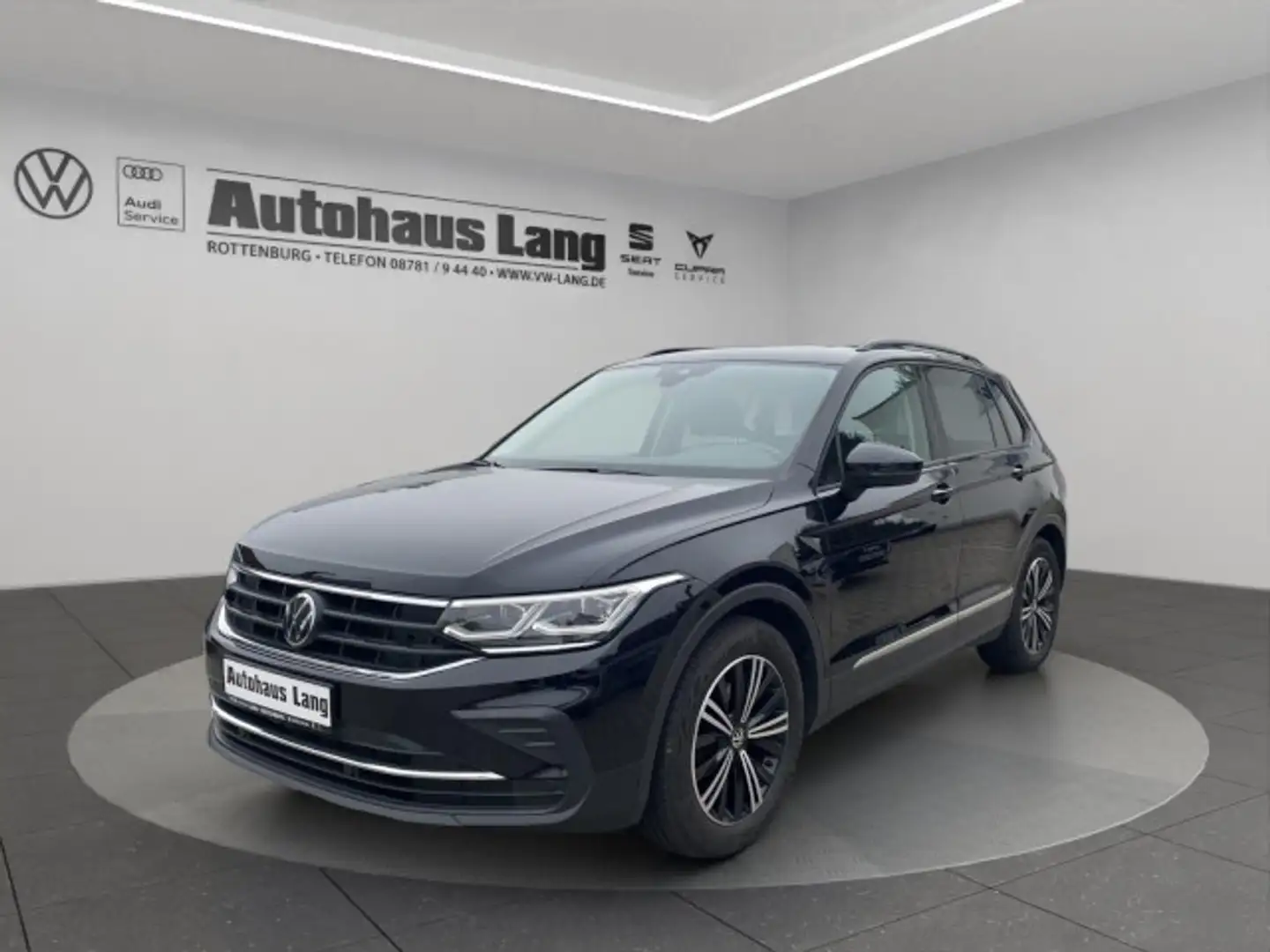 Volkswagen Tiguan 2.0 TDI Life AHK Pano LED Navi AID Rear 8-fach ber Schwarz - 2