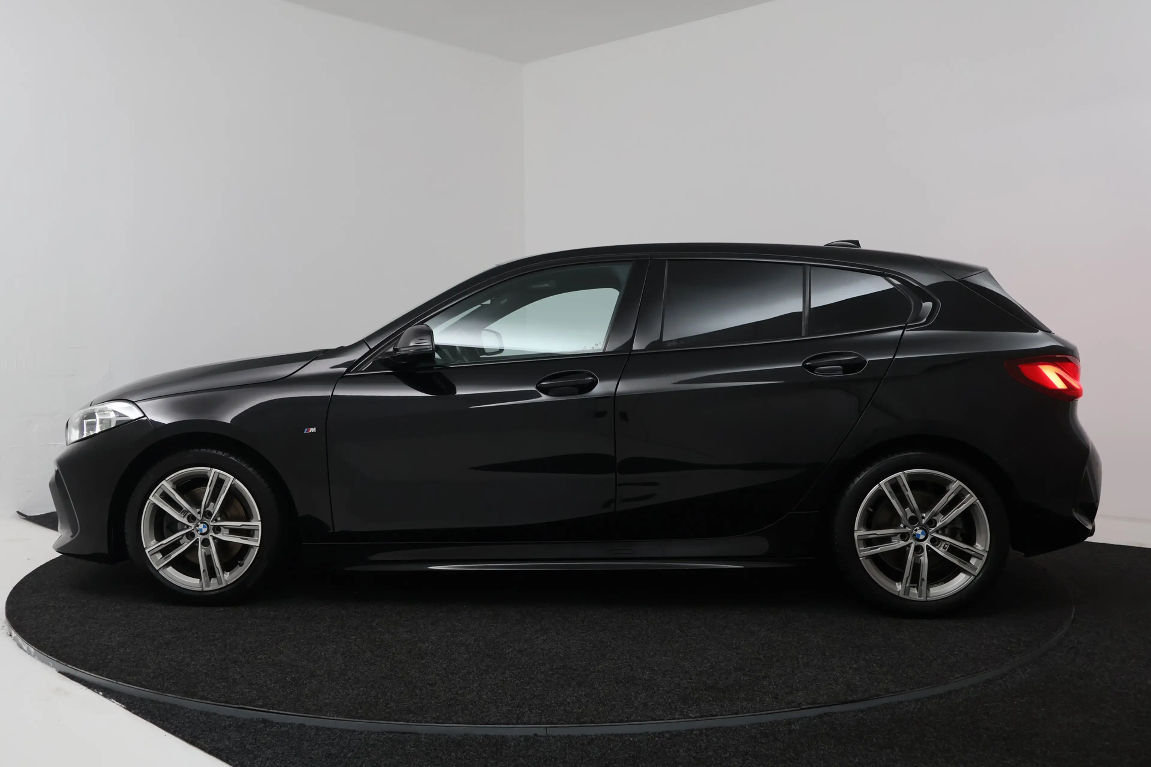 BMW 118 1-serie 118i Executive Edition (CAMERA, SFEERVERLI — photo 2