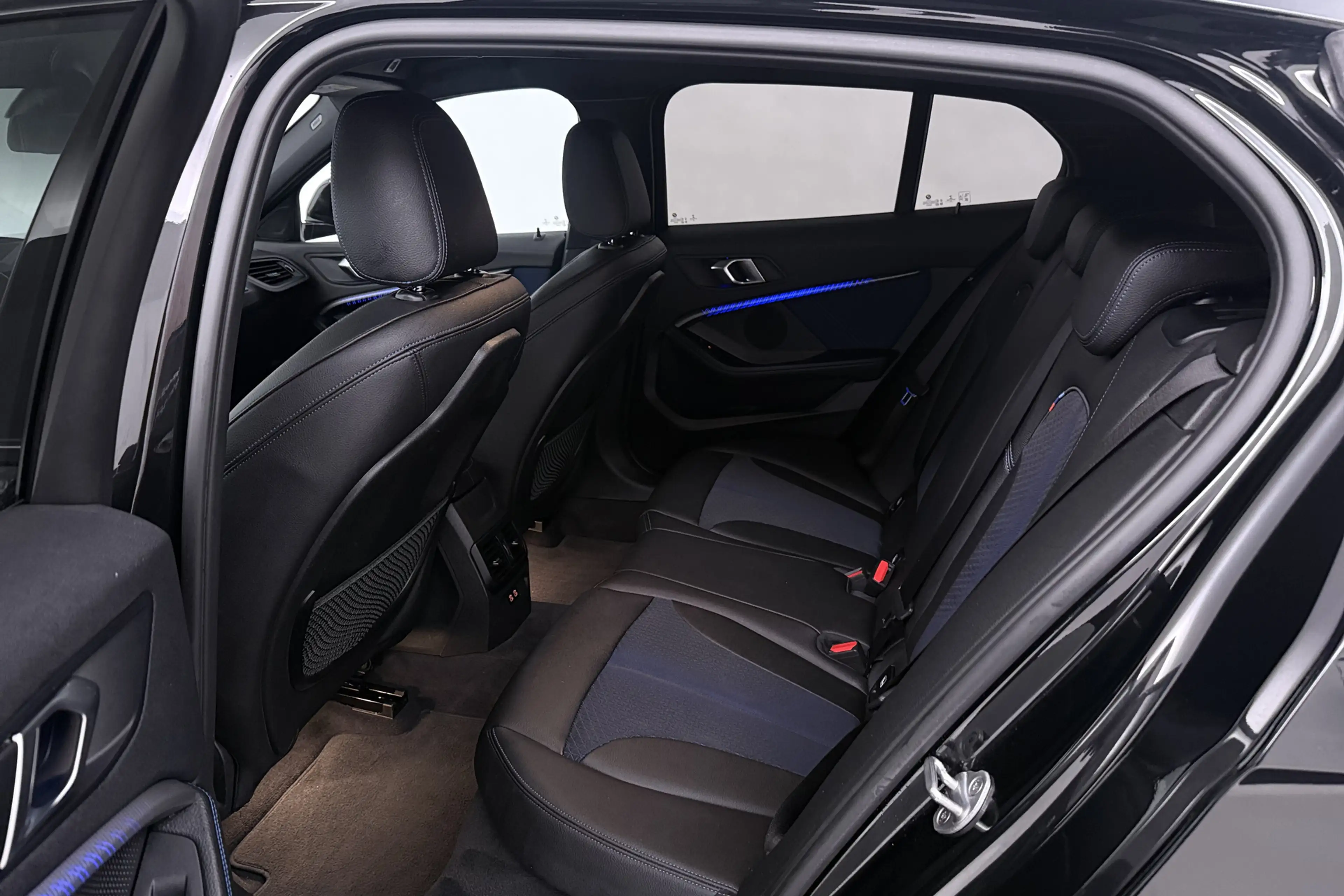 BMW 118 1-serie 118i Executive Edition (CAMERA, SFEERVERLI — photo 24