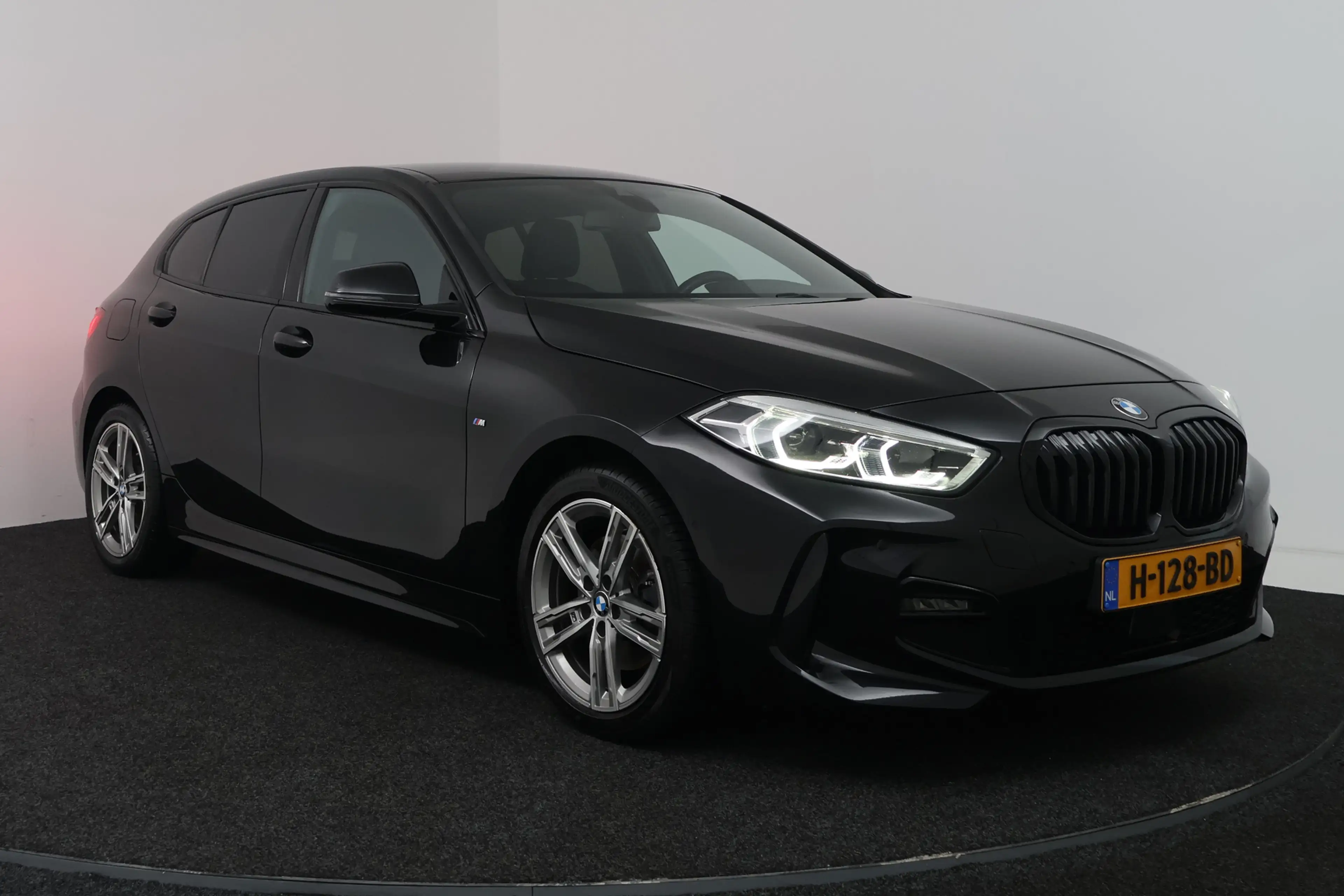 BMW 118 1-serie 118i Executive Edition (CAMERA, SFEERVERLI — photo 21
