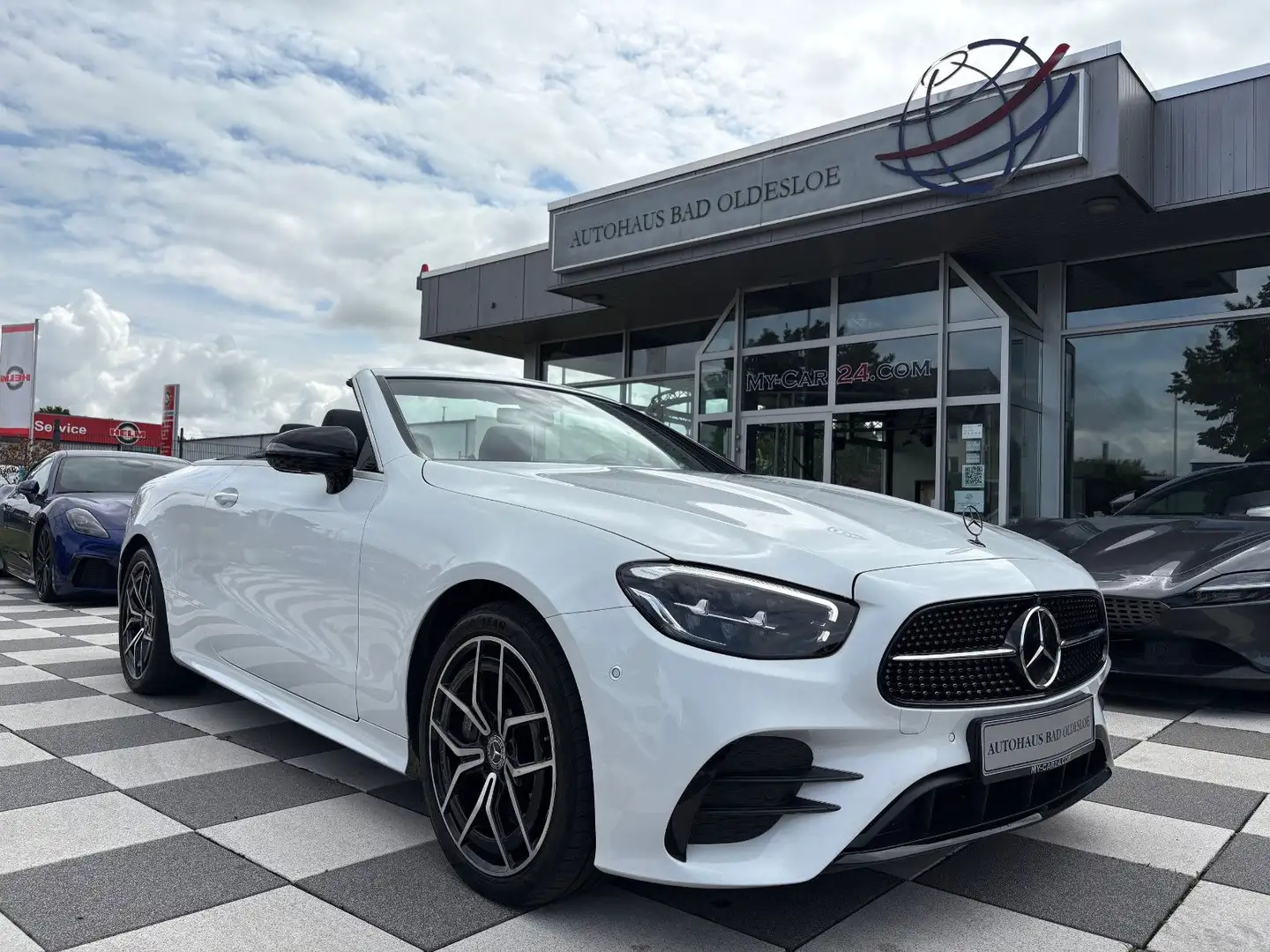 Mercedes-Benz E 450 4Matic+AMG-LINE+Burmester+Airscarf+360° Blanc - 1