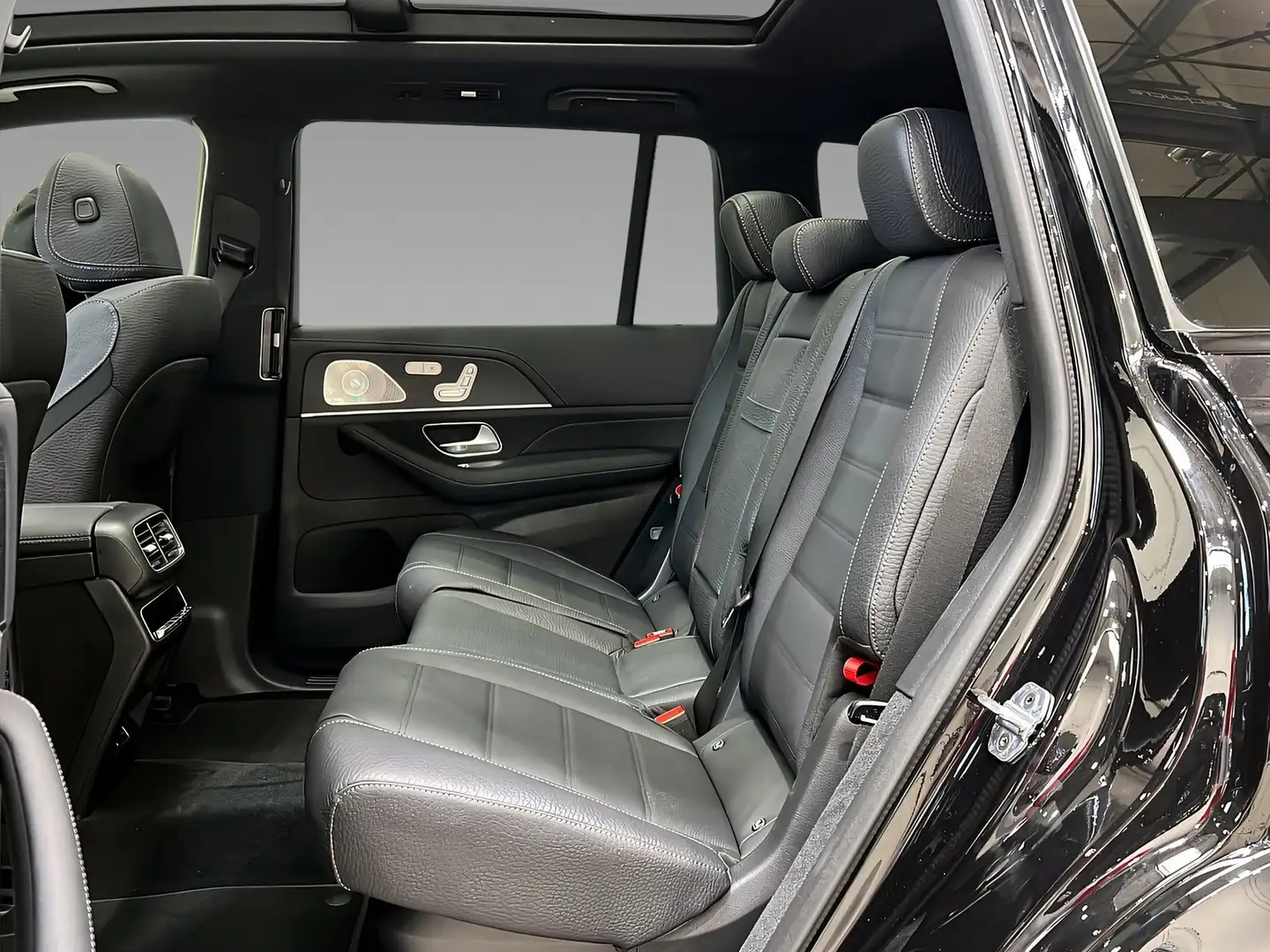 Mercedes-Benz GLS 450 d 4M AMG+MULTI+DIST+Burm+HuD+StHz+AHK+360 Schwarz - 2