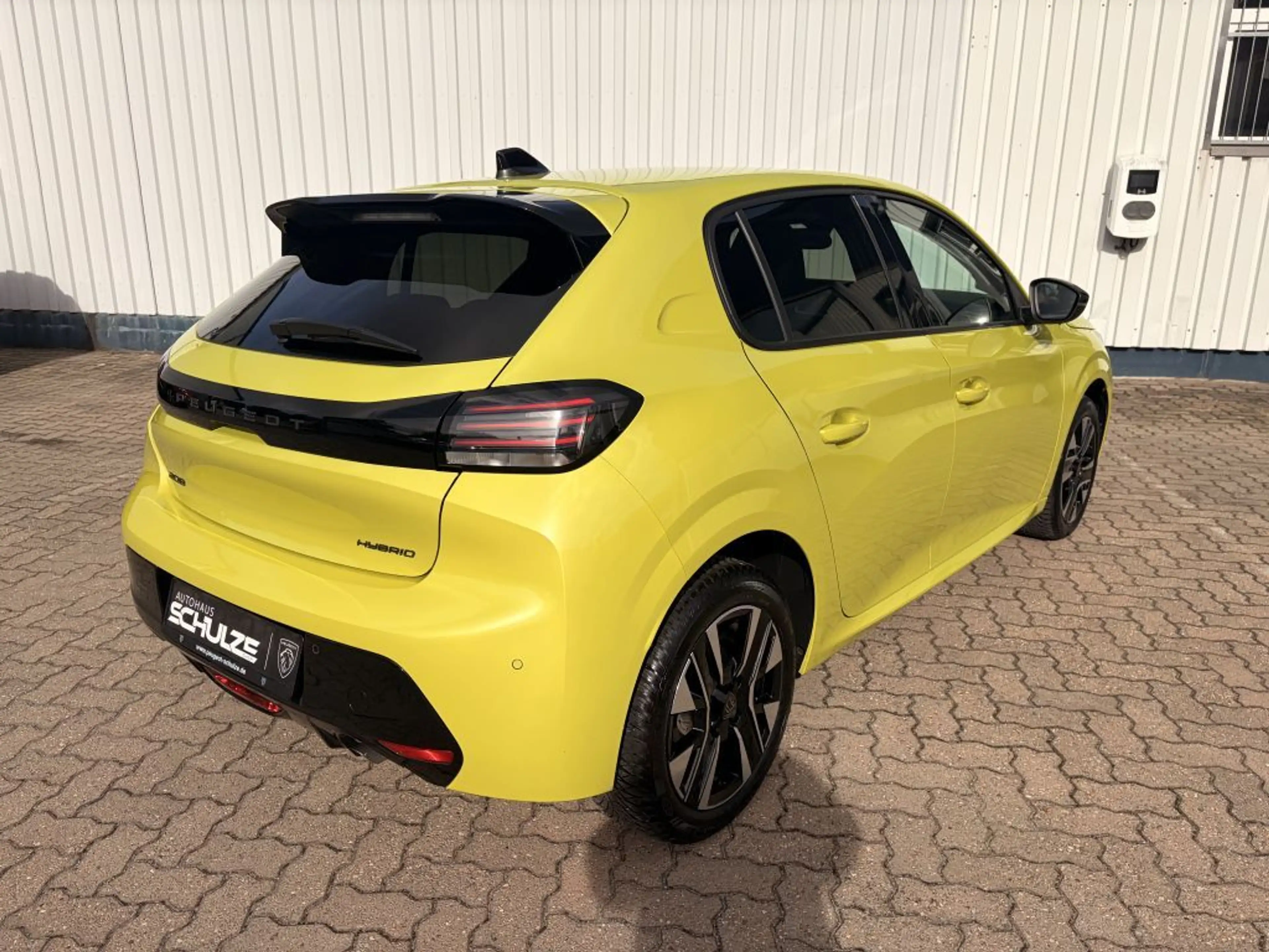 Peugeot 208 Hybrid 100 e-DSC6 Allure — photo 5