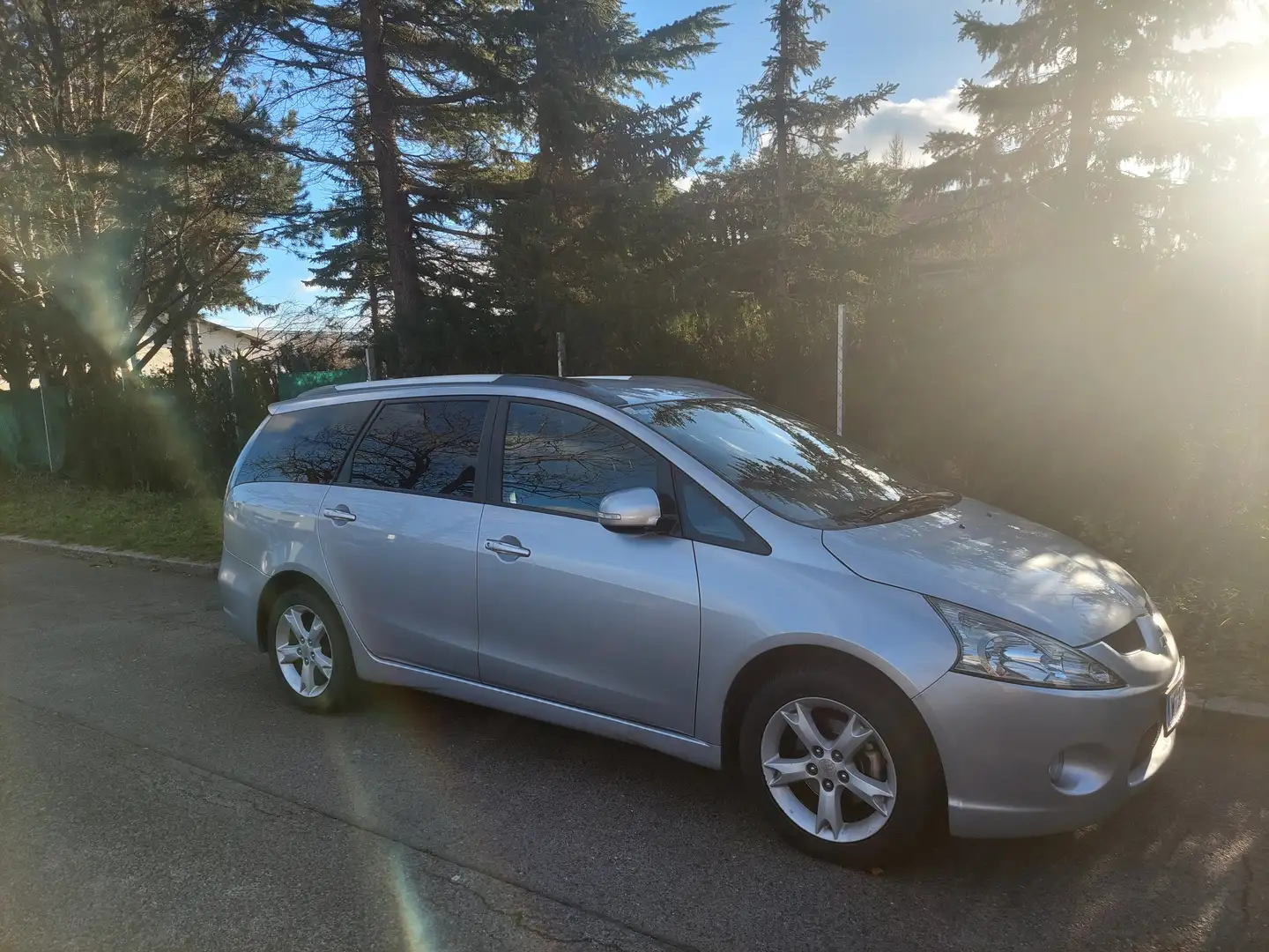 Mitsubishi Grandis Grandis Inform 2,0 DI-D Inform - 1