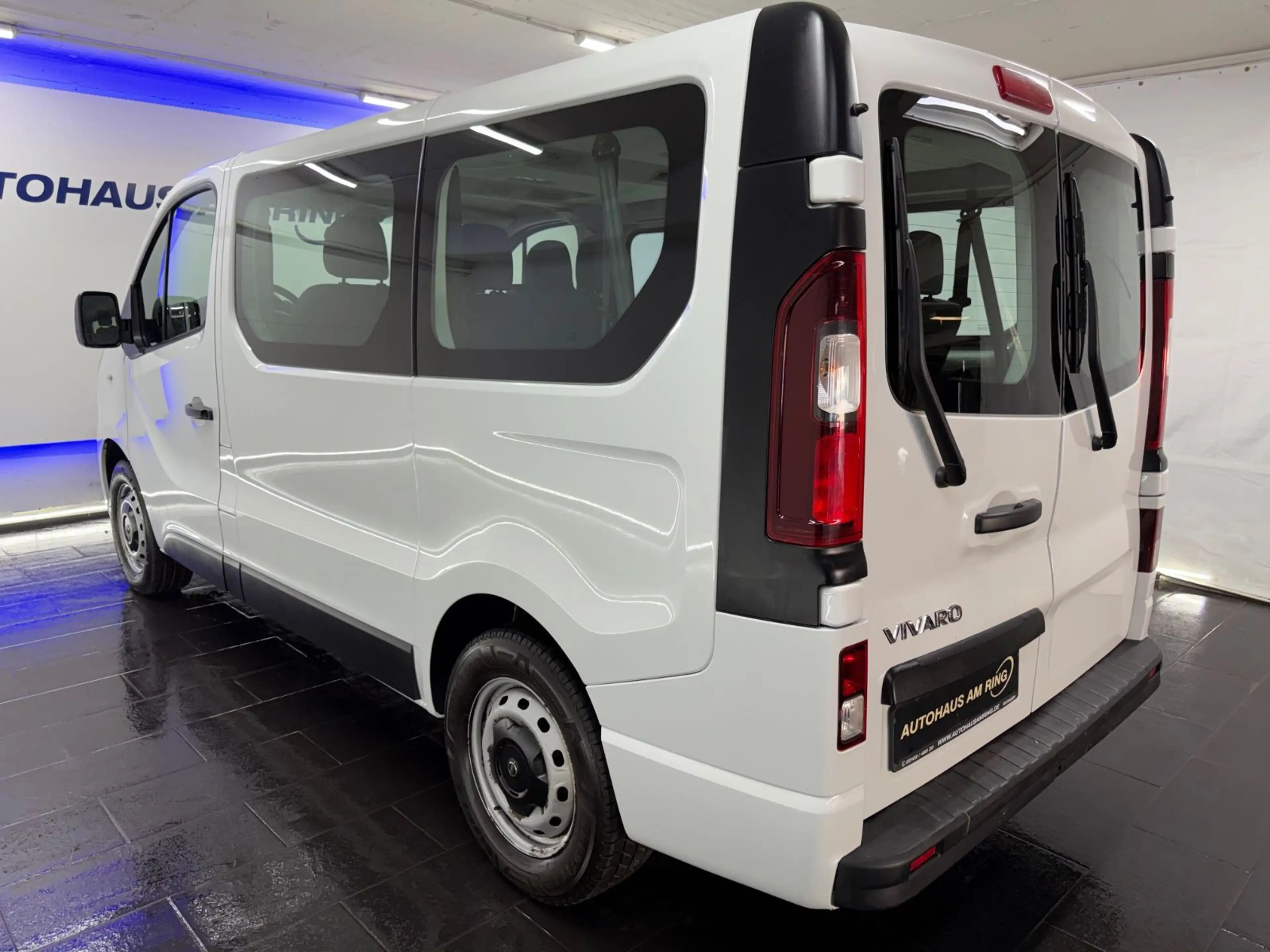 Opel Vivaro B Kombi 2,7t 1HND 9-SITZ TEMPOMAT — photo 10
