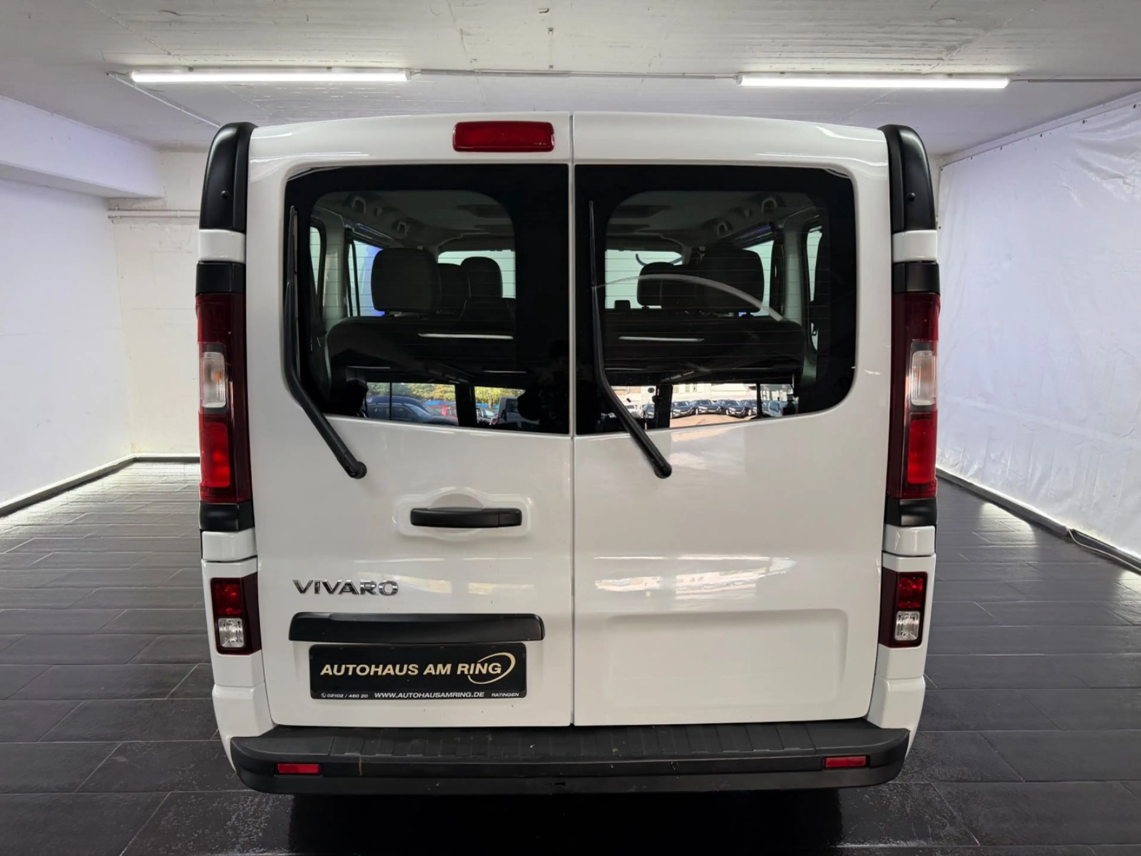 Opel Vivaro B Kombi 2,7t 1HND 9-SITZ TEMPOMAT — photo 7