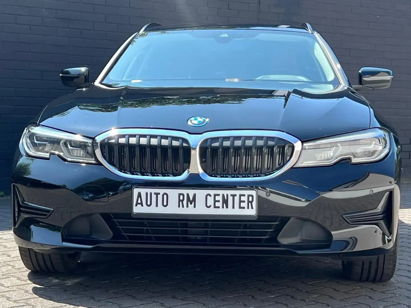 BMW 320 320e Touring Aut. Noir - 2