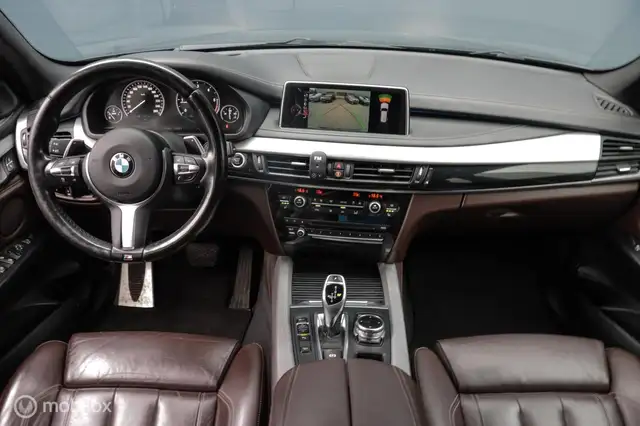 BMW X5 view 3