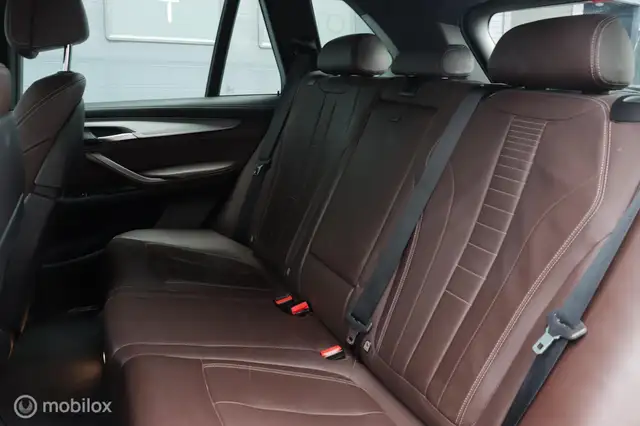 BMW X5 view 6