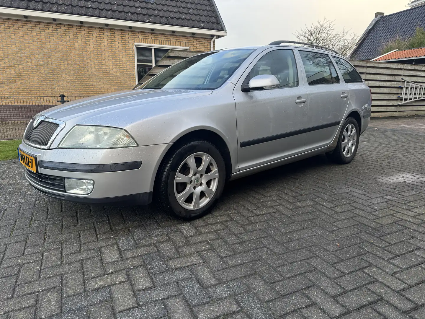 Skoda Octavia 1.6 FSI Ambiente 2005 Grey - 2