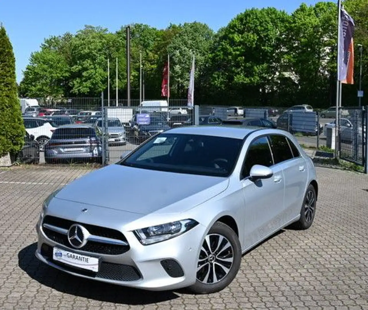 Mercedes-Benz A 250 e Navi Leder LED Sitzhz 1.Hd. CAM 20tkm Plateado - 2