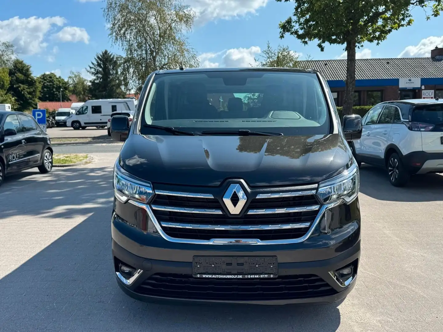 Renault Trafic dCi 150 L2H1 EDC | IRMSCHER | 8 Sitzer Schwarz - 2