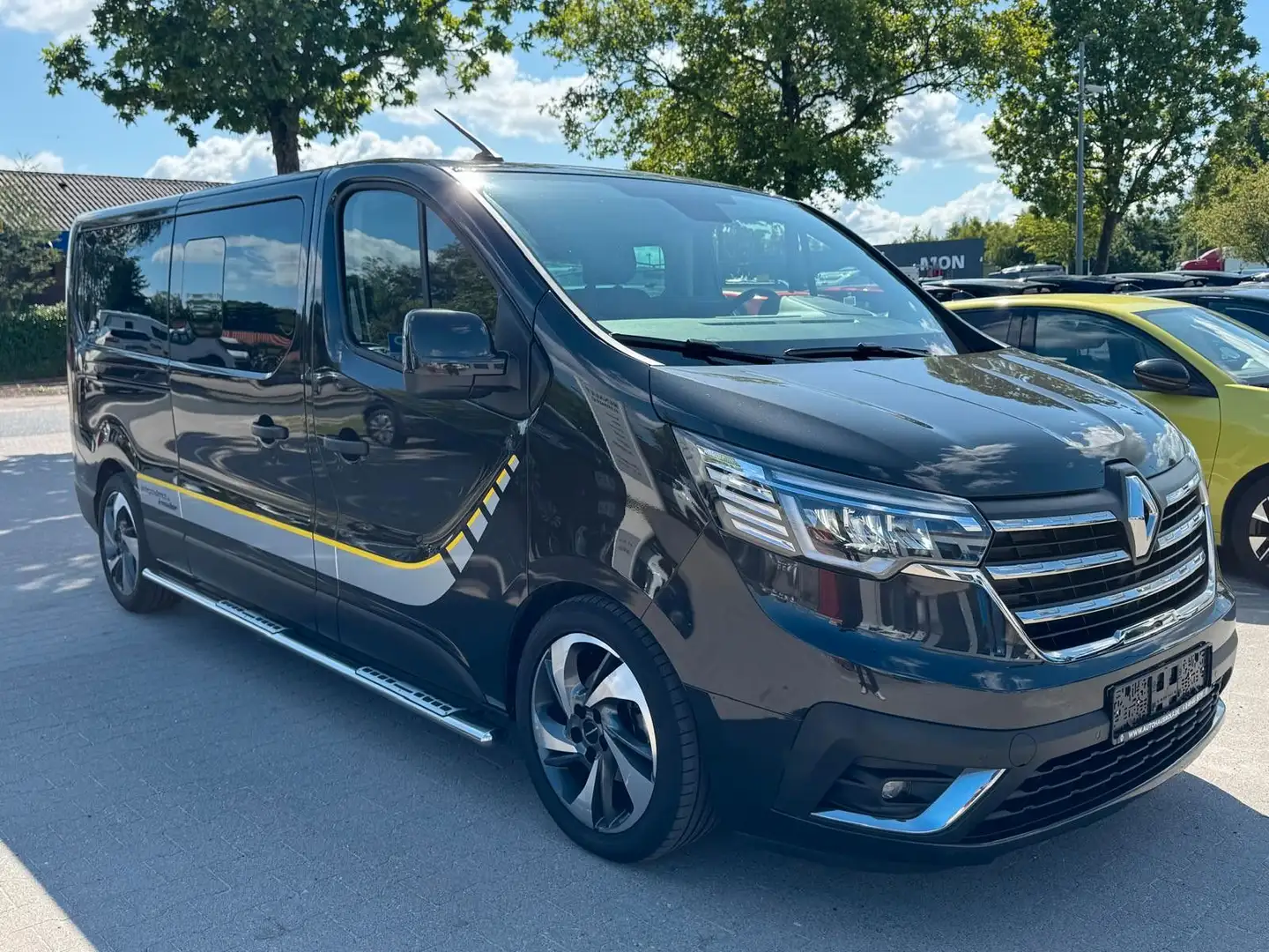 Renault Trafic dCi 150 L2H1 EDC | IRMSCHER | 8 Sitzer Schwarz - 1