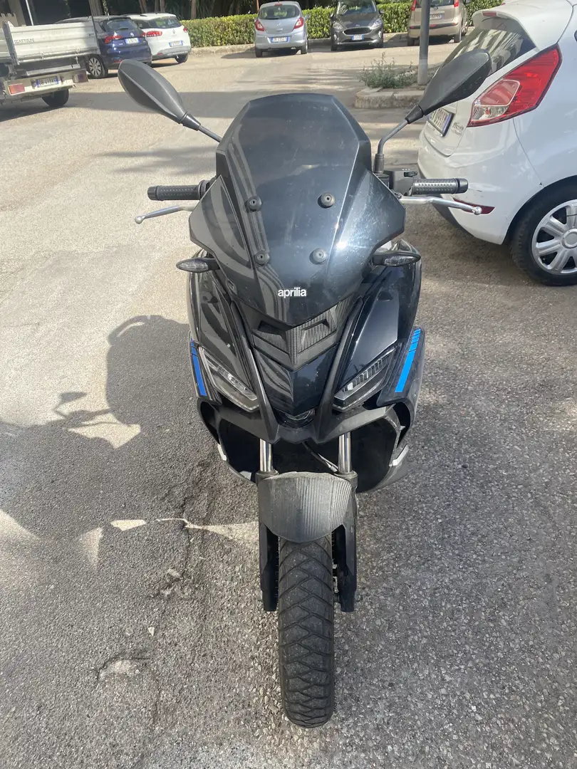 Aprilia SR GT 125 - 2