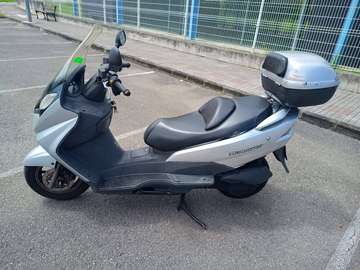 UH 125