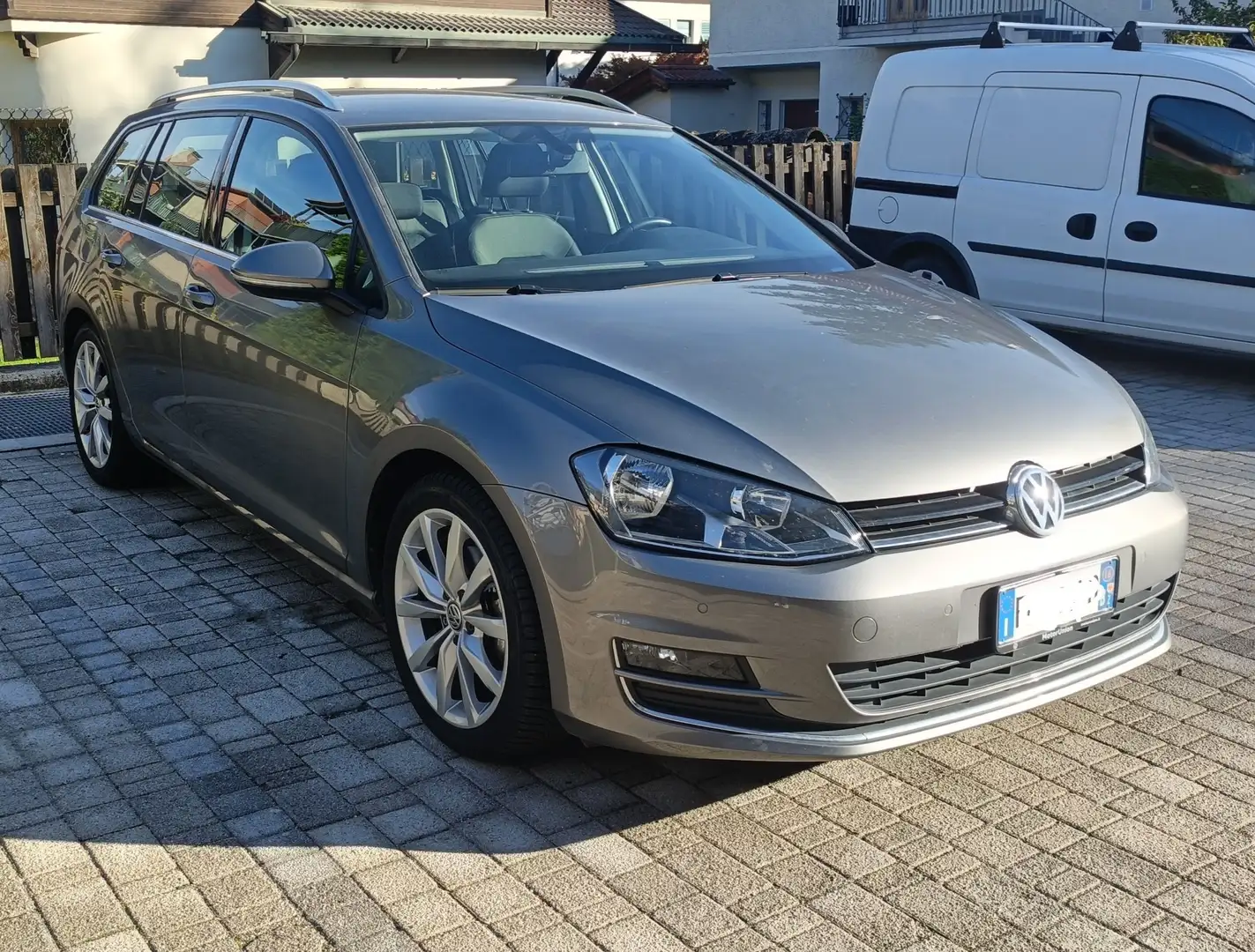 Volkswagen Golf Variant Highline 1.4 TSI DSG - 2