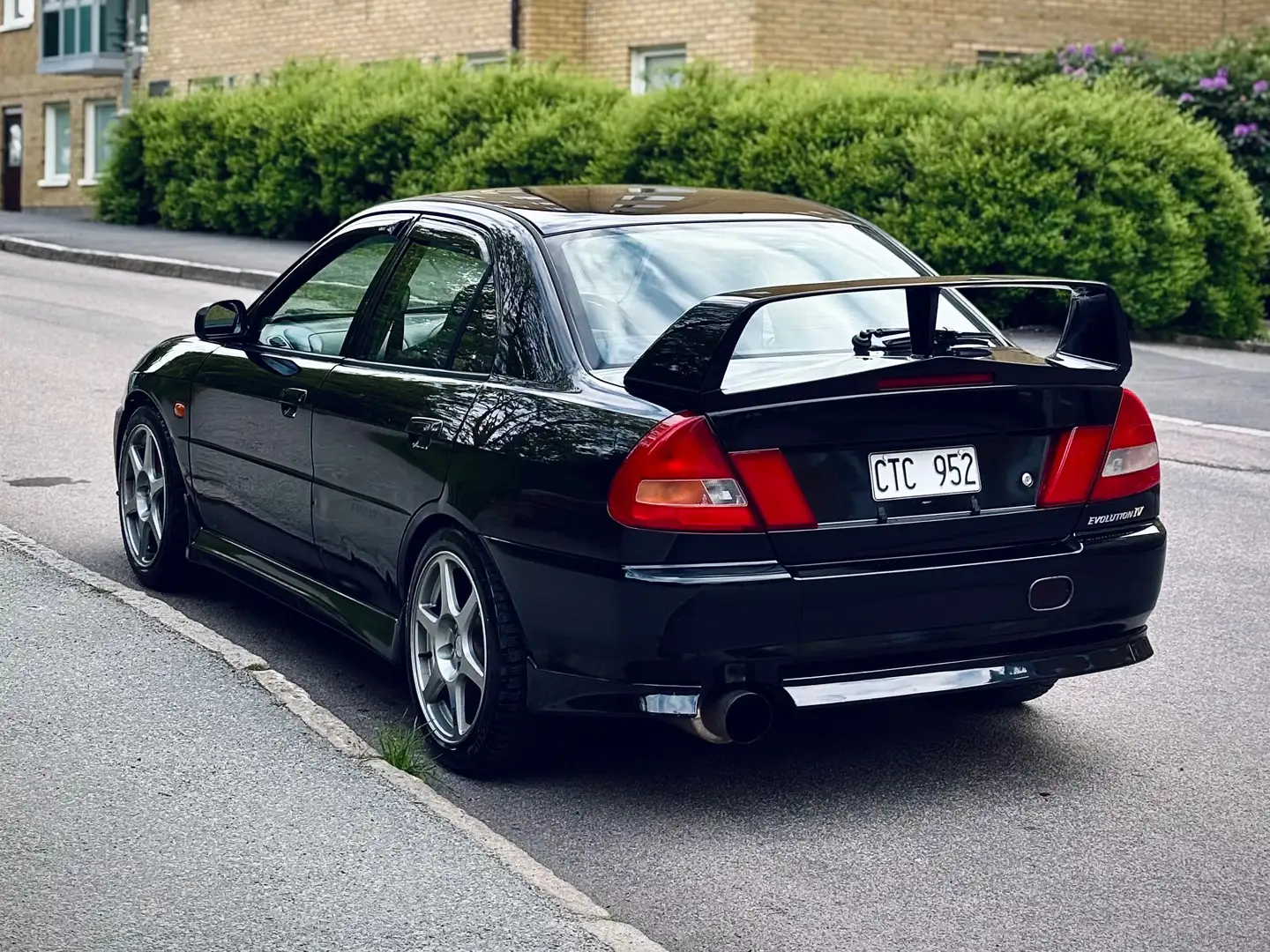 Mitsubishi Lancer Evo Mitsubishi Lancer Evolution IV Black - 1