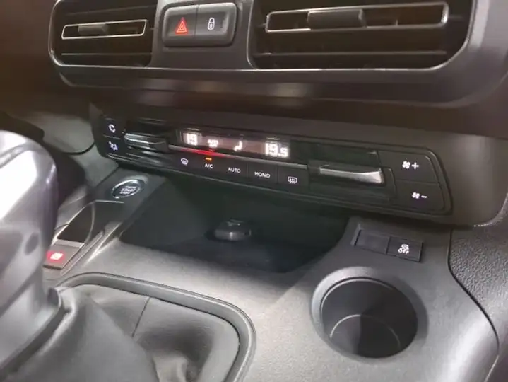 Peugeot Rifter 2020, foto 15