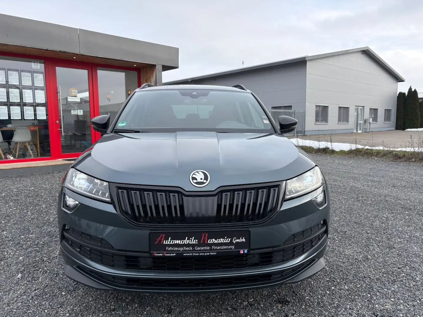 Skoda Karoq Sportline 4x4 AHK Grau - 2