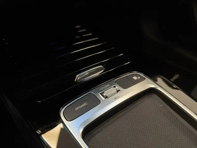Mercedes-Benz CLA view 13