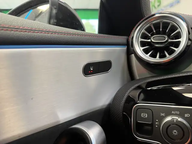 Mercedes-Benz CLA view 14