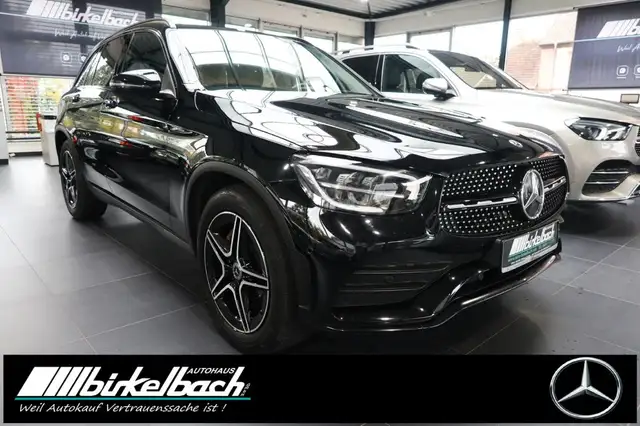 Mercedes-Benz GLC view 3